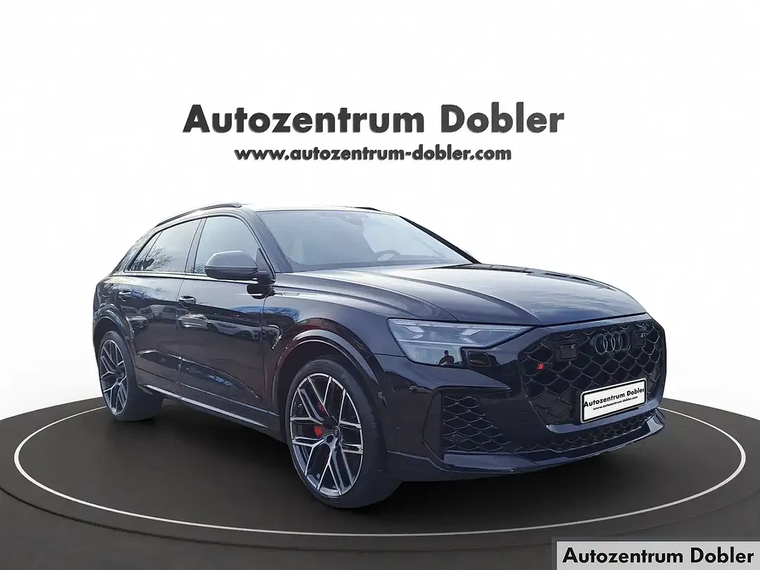 Audi RS Q8 - Thumbnail 3
