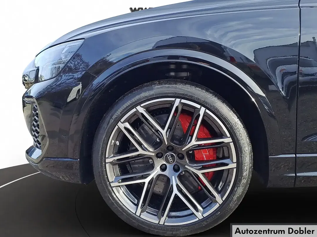 Audi RS Q8 - Thumbnail 5