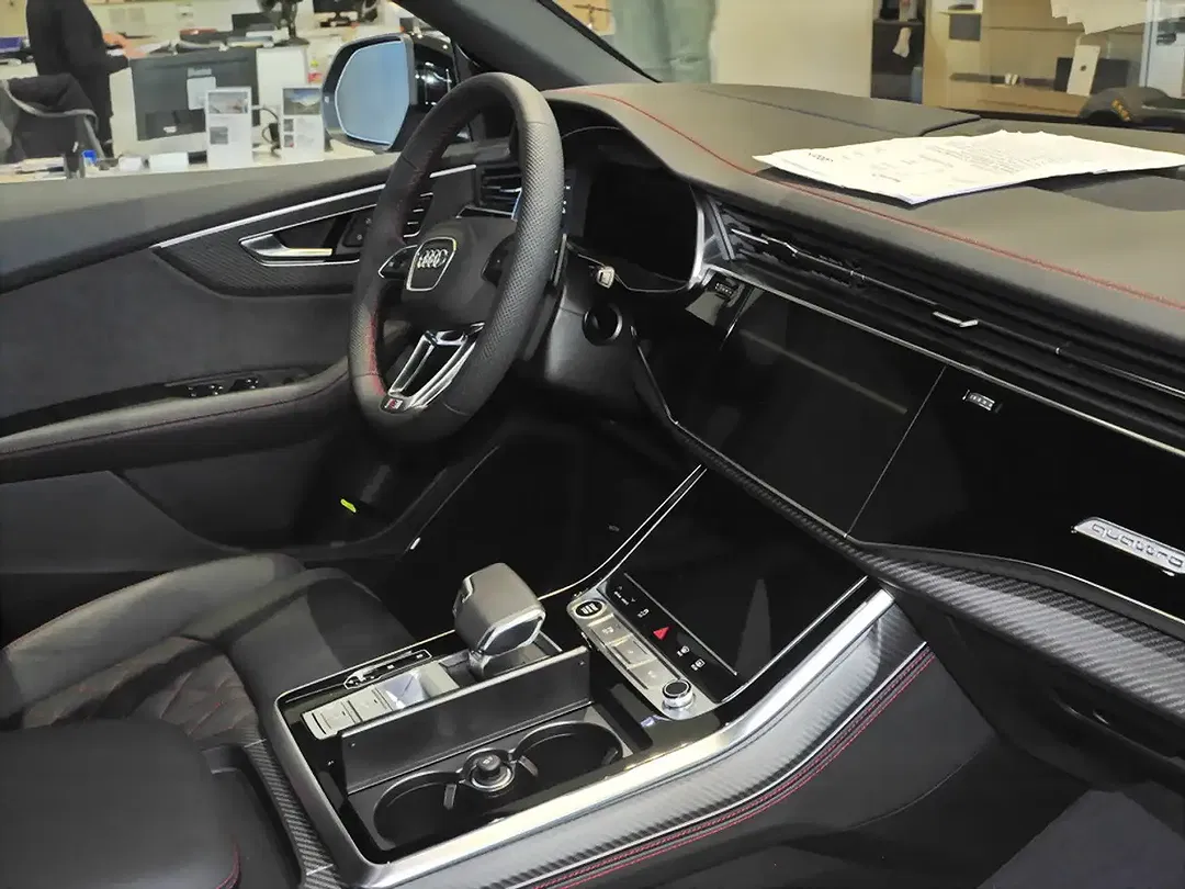 Audi Q8 - Thumbnail 5