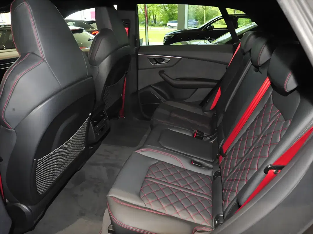 Audi Q8 - Thumbnail 8