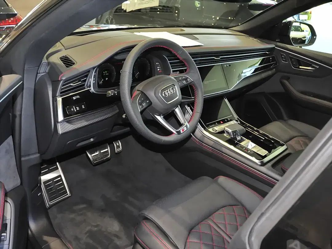 Audi Q8 - Thumbnail 9