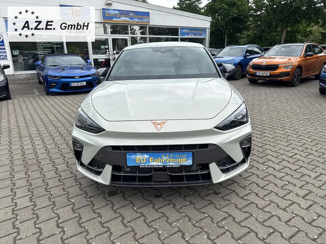CUPRA Leon - Thumbnail 2