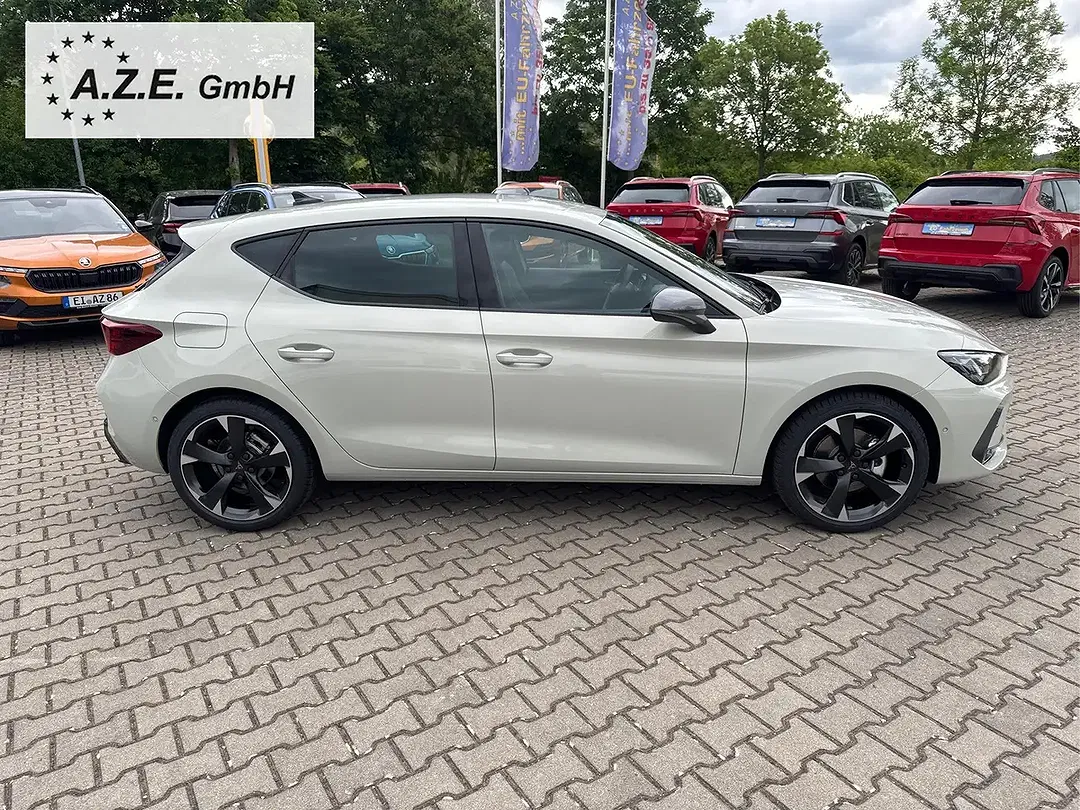 CUPRA Leon - Thumbnail 4