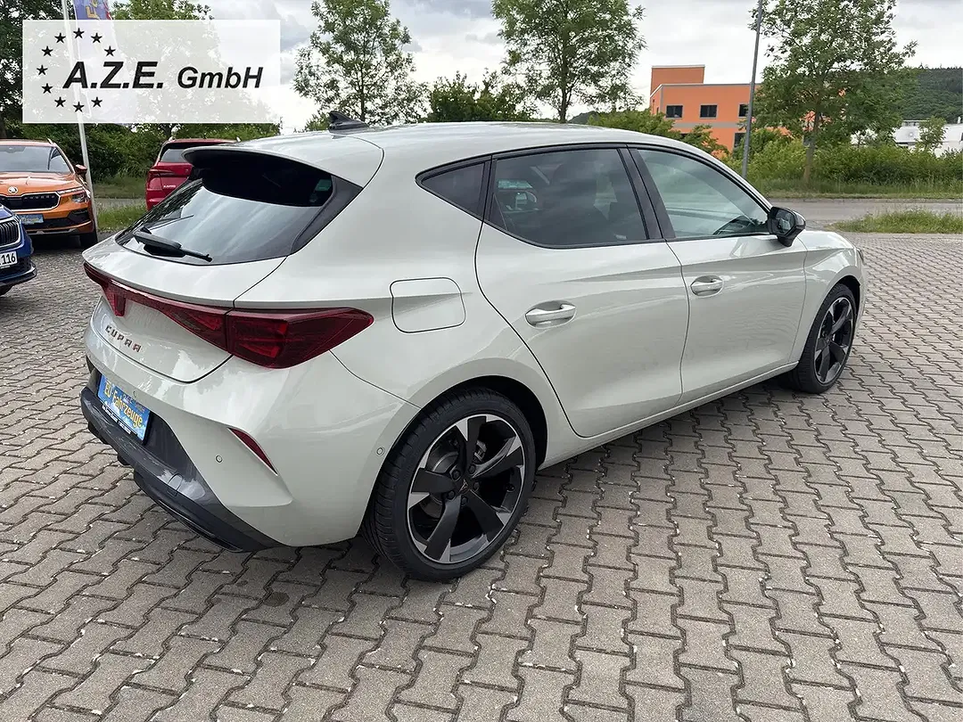 CUPRA Leon - Thumbnail 5
