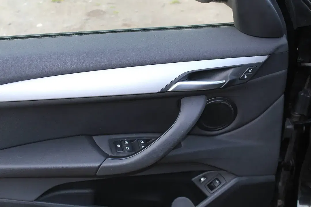 BMW X1 - Thumbnail 10