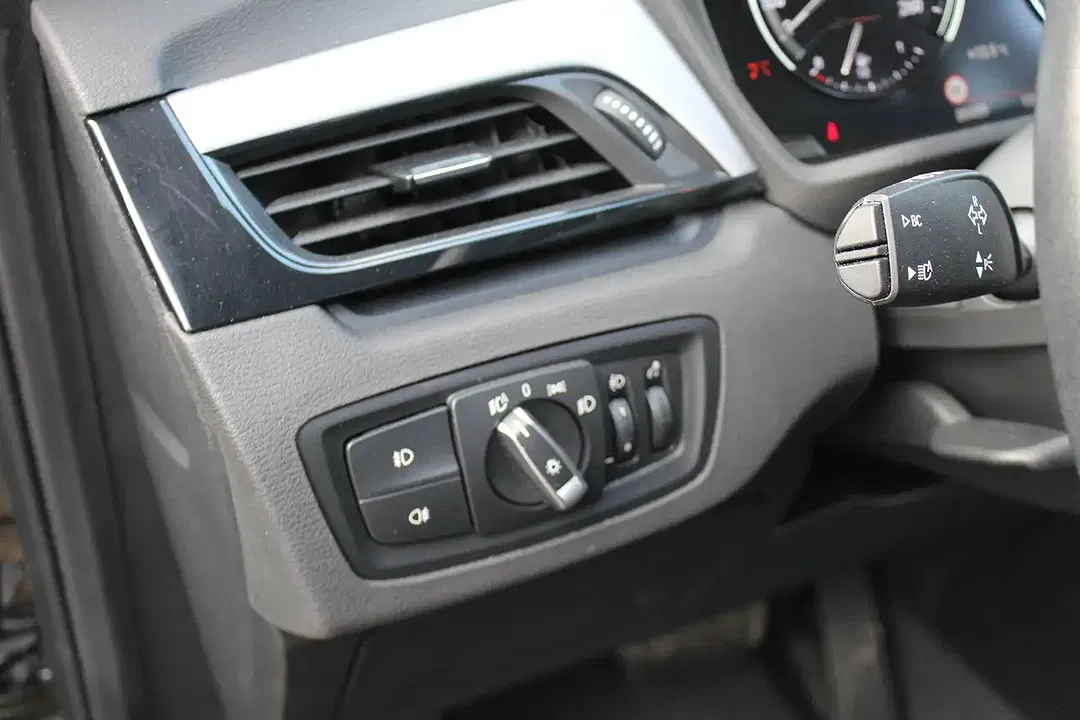 BMW X1 - Thumbnail 14