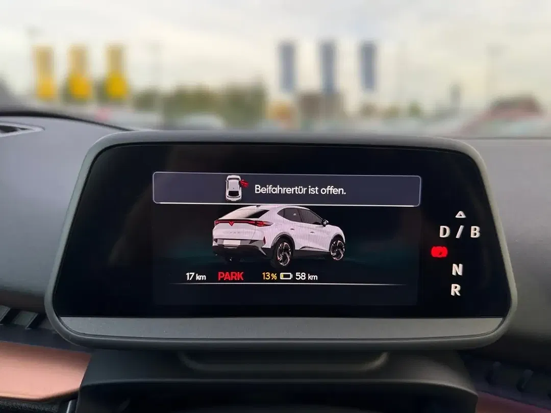 CUPRA Tavascan - Thumbnail 15