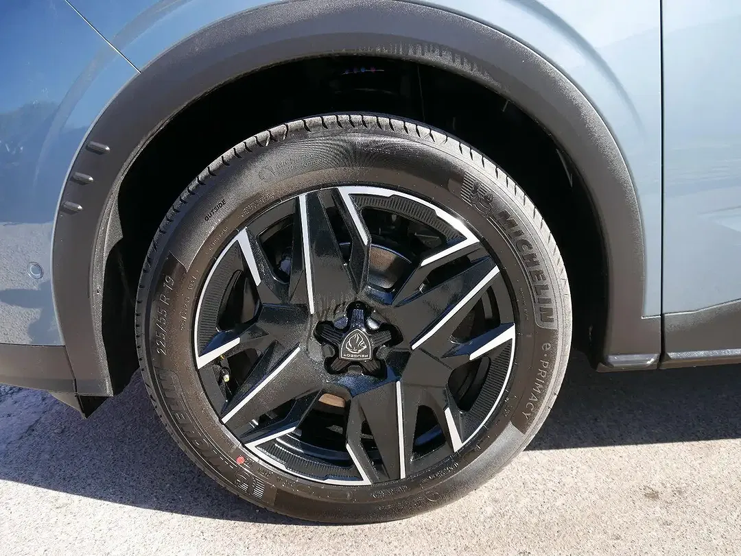 Peugeot 3008 - Thumbnail 4