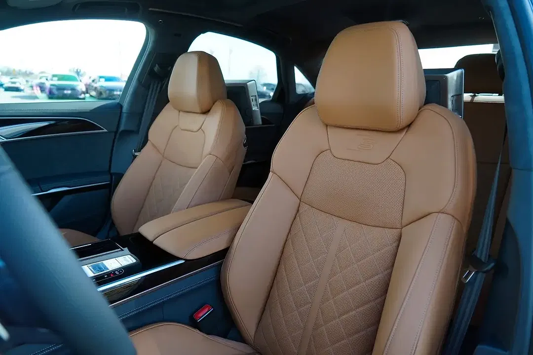 Audi S8 - Thumbnail 15