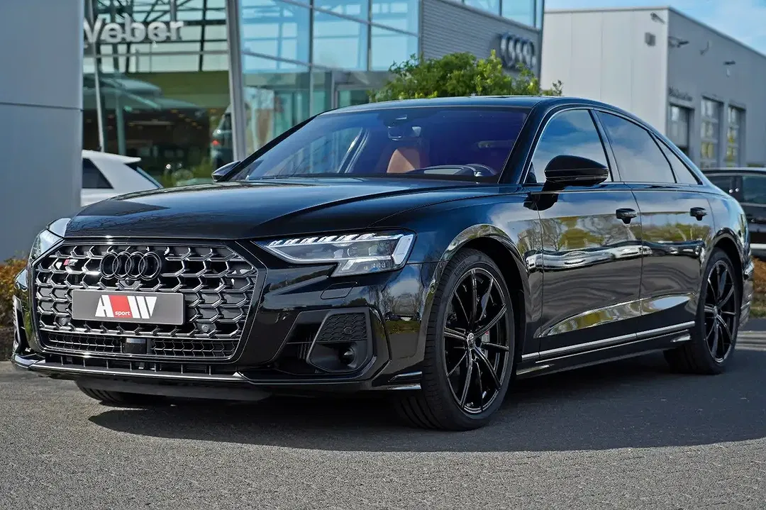 Audi S8 - Thumbnail 2