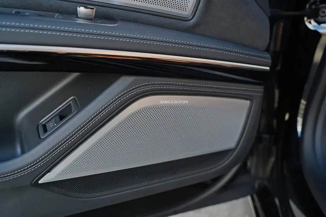 Audi S8 - Thumbnail 9