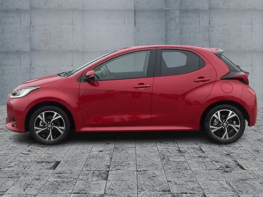 Toyota Yaris - Thumbnail 4