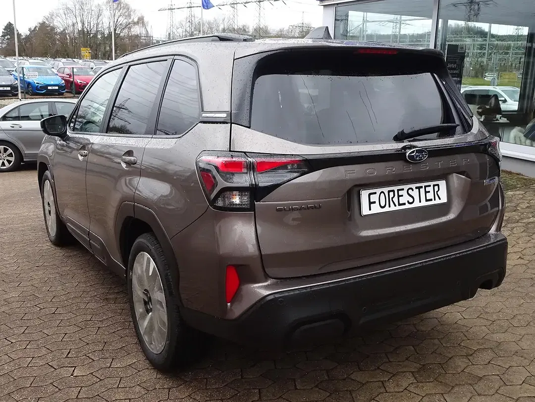 Subaru Forester - Thumbnail 5