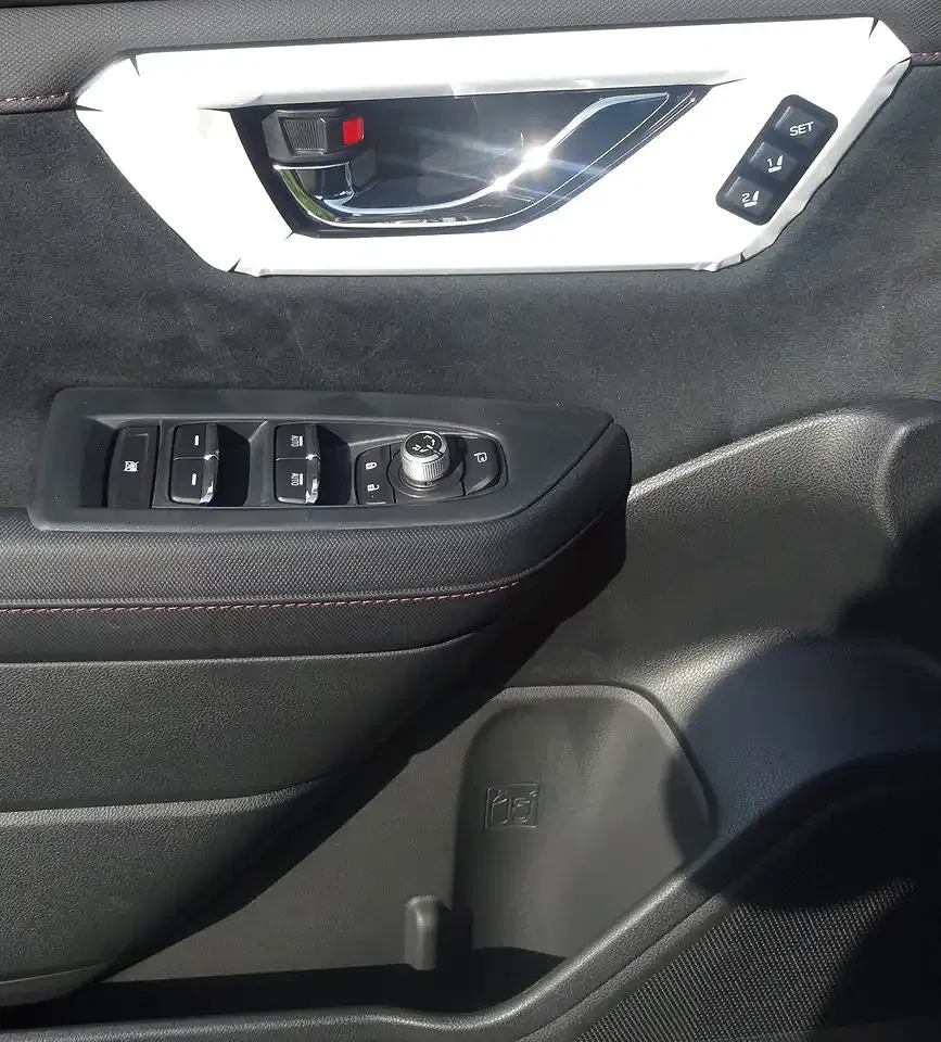 Subaru Forester - Thumbnail 9