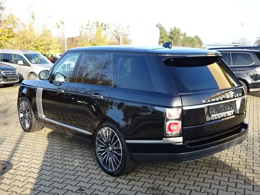 Land Rover Range Rover - Thumbnail 2
