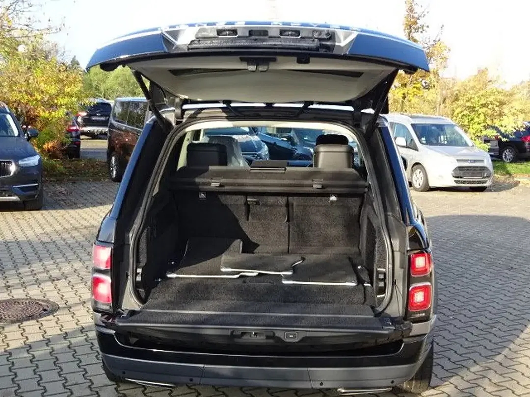 Land Rover Range Rover - Thumbnail 3