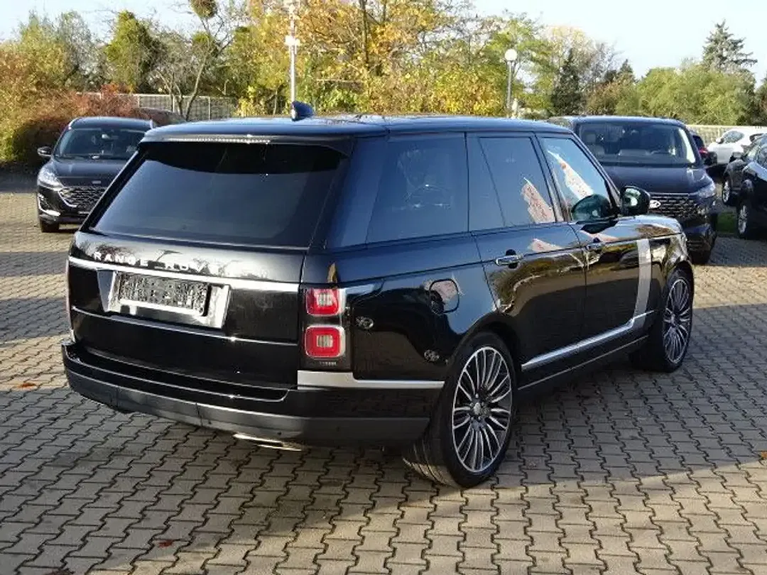 Land Rover Range Rover - Thumbnail 4