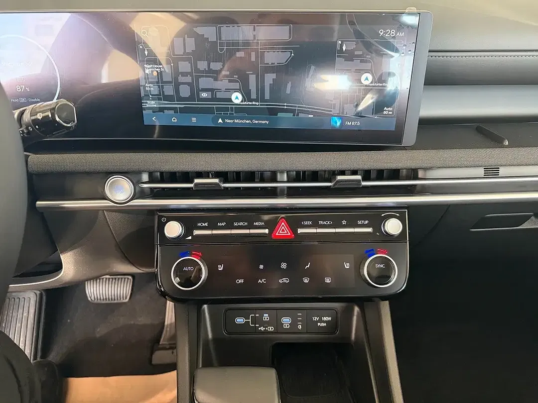 Hyundai TUCSON - Thumbnail 9