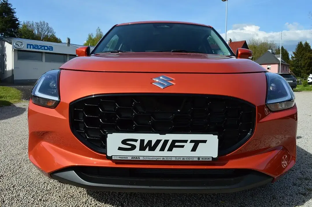 Suzuki Swift - Thumbnail 3