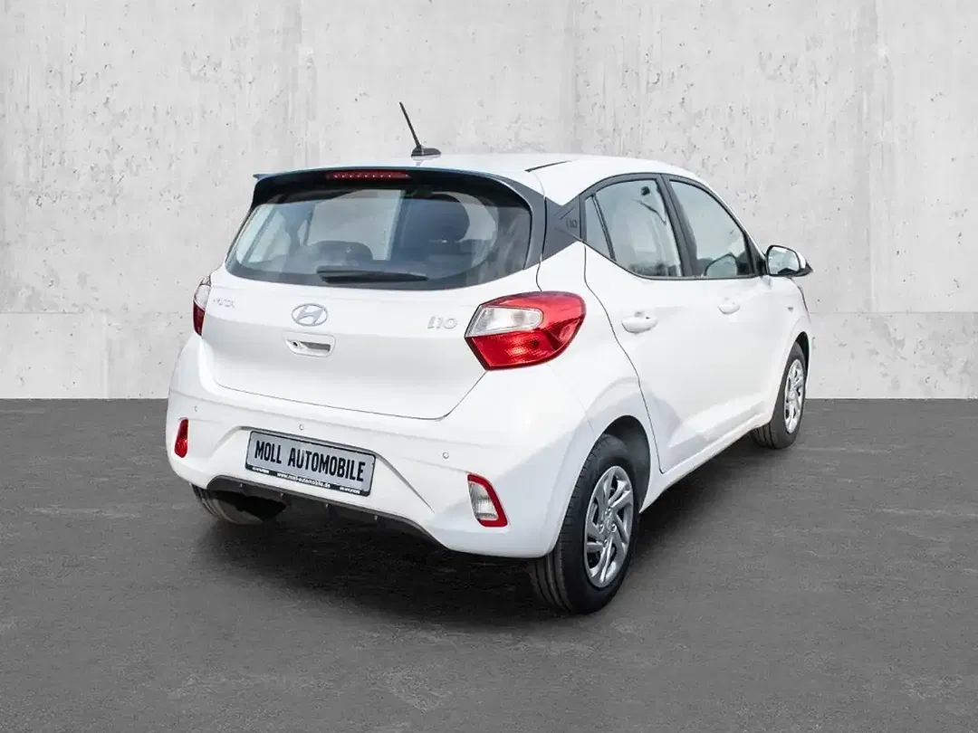 Hyundai i10 - Thumbnail 2