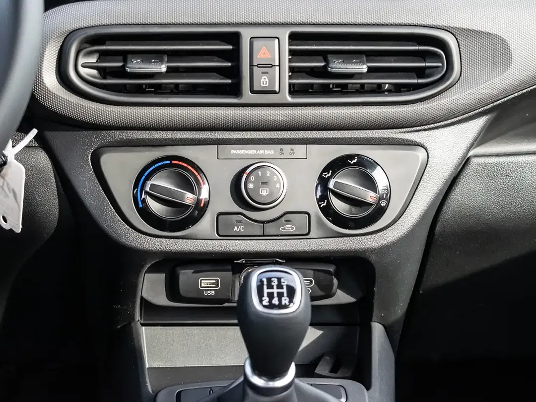 Hyundai i10 - Thumbnail 8