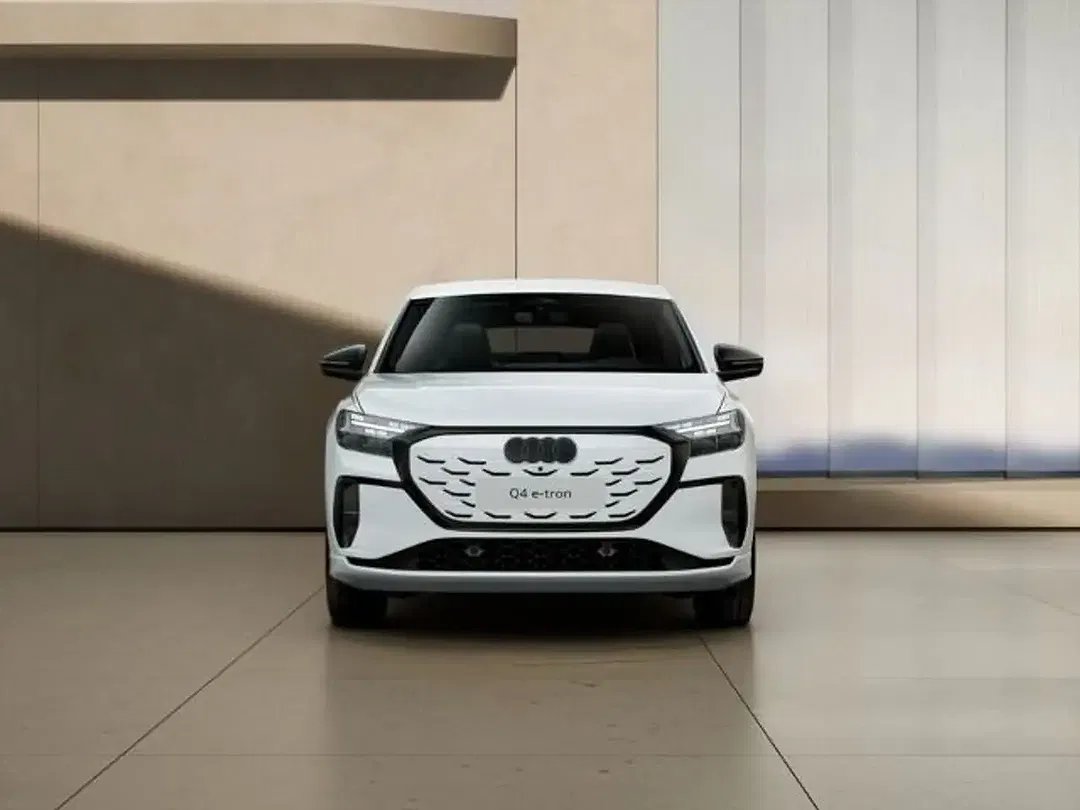 Audi Q4 e-tron - Thumbnail 2