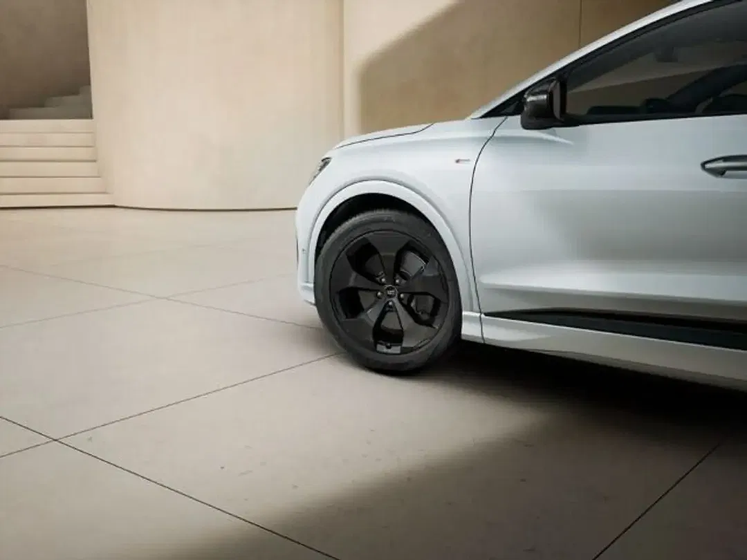 Audi Q4 e-tron - Thumbnail 7