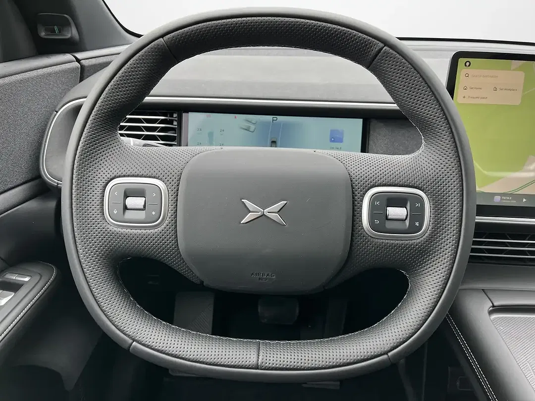 Xpeng G6 - Thumbnail 5