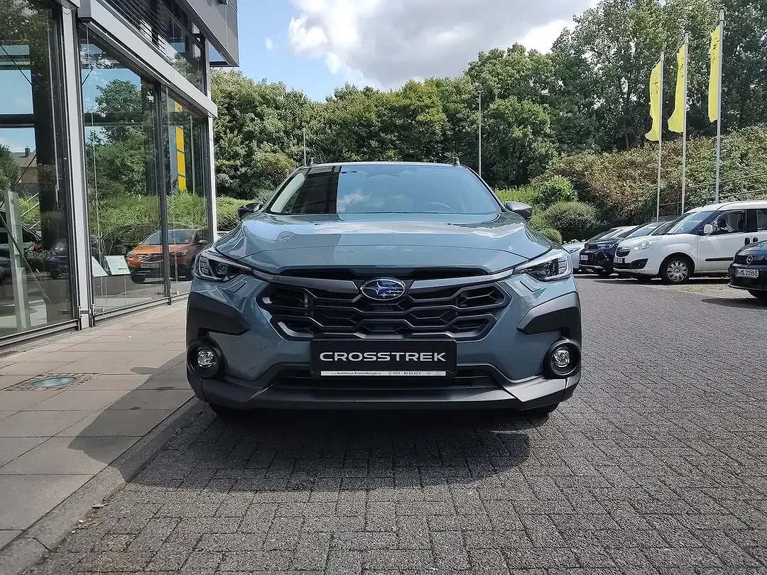 Subaru Crosstrek - Thumbnail 2