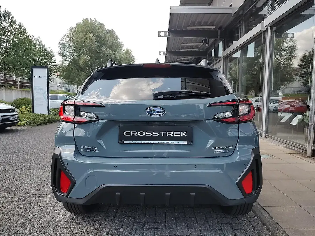 Subaru Crosstrek - Thumbnail 5