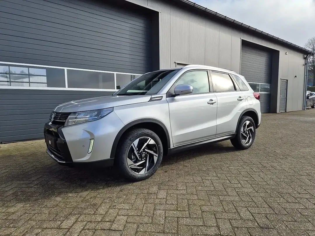 Suzuki Vitara - Thumbnail 1