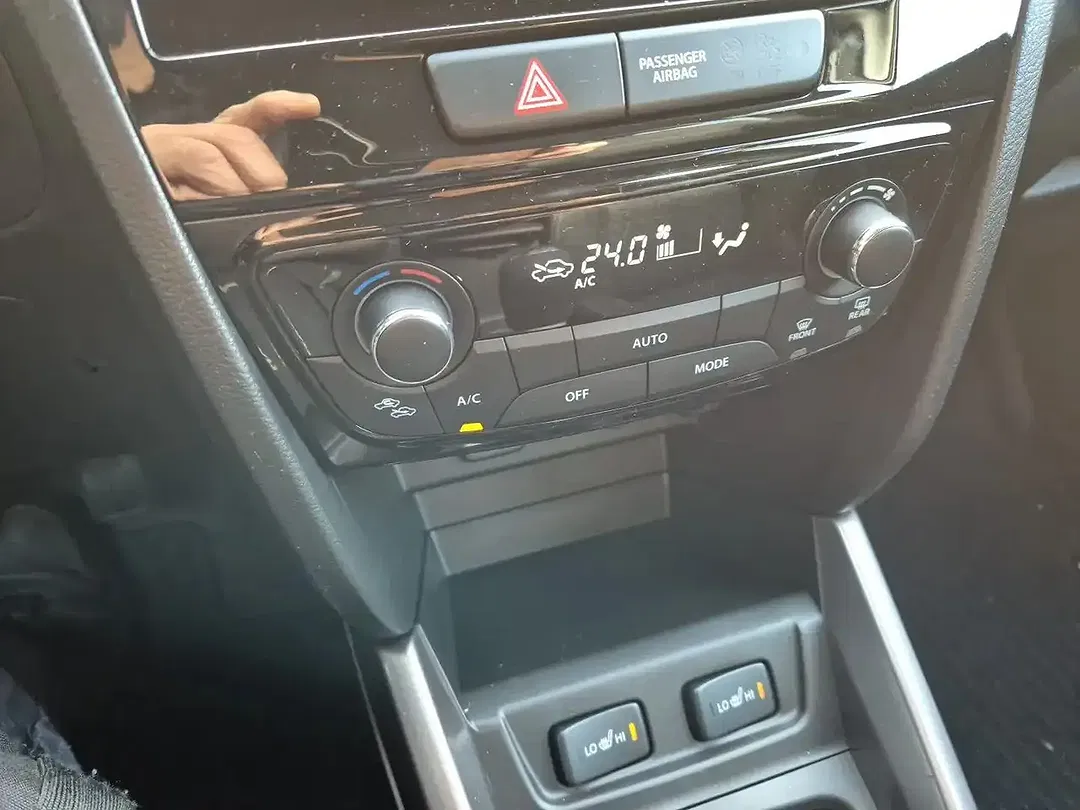 Suzuki Vitara - Thumbnail 11