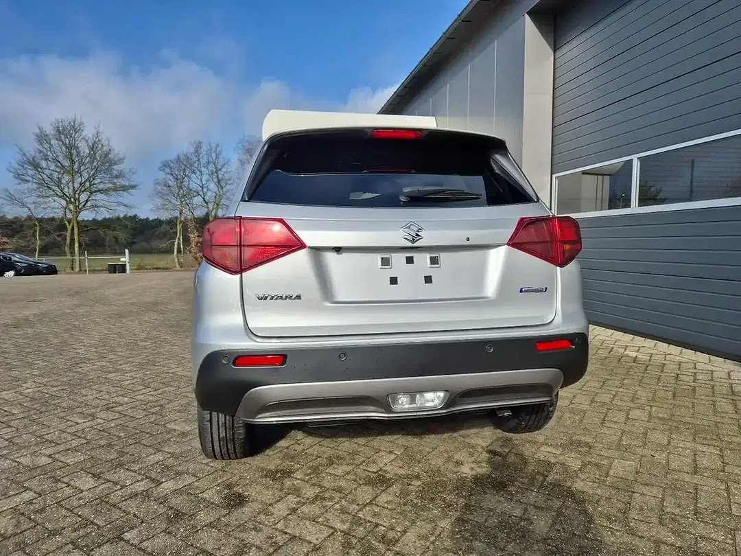 Suzuki Vitara - Thumbnail 4