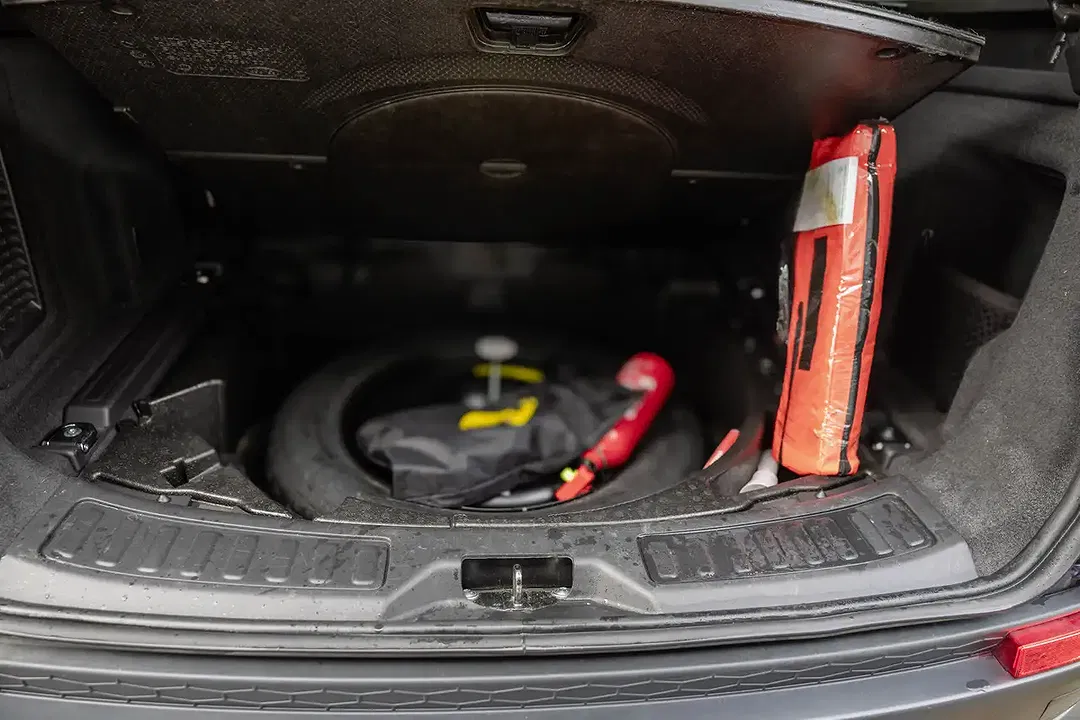 Land Rover Discovery Sport - Thumbnail 10