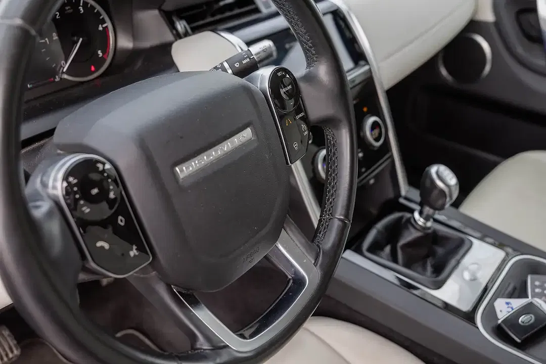 Land Rover Discovery Sport - Thumbnail 15