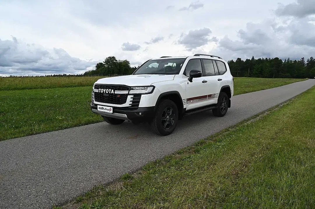 Toyota Land Cruiser - Afbeelding 1