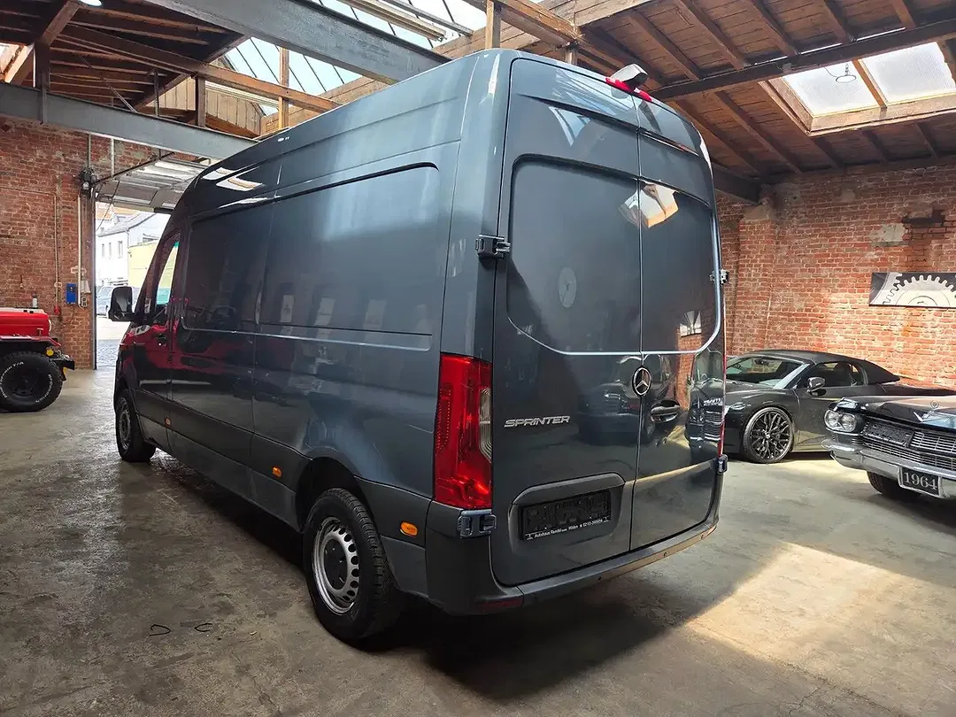 Mercedes-Benz Sprinter - Thumbnail 7