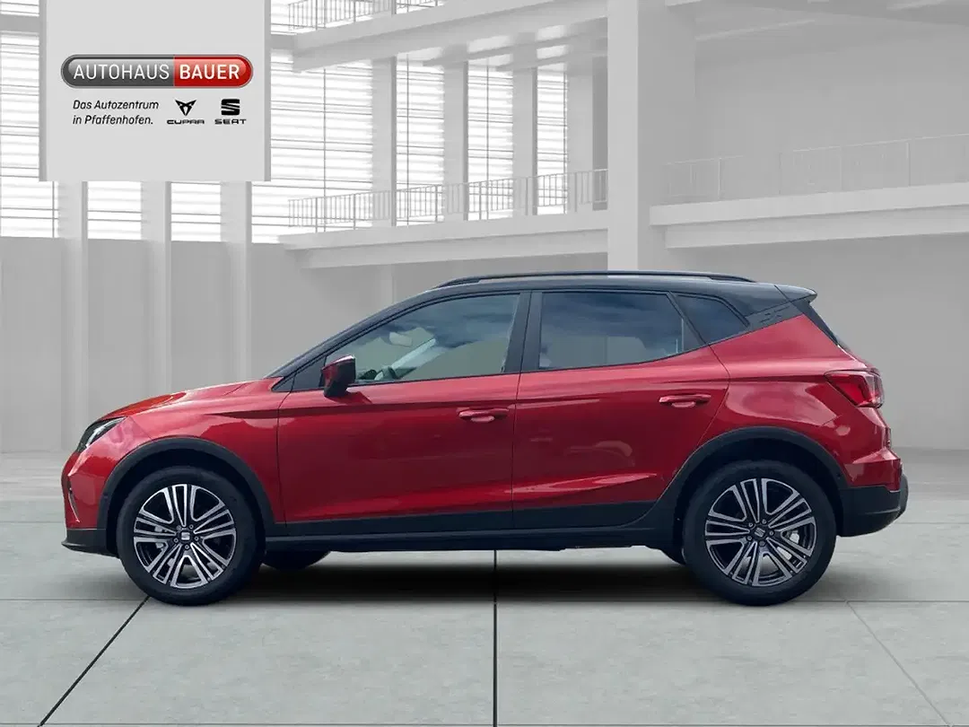 SEAT Arona - Thumbnail 4