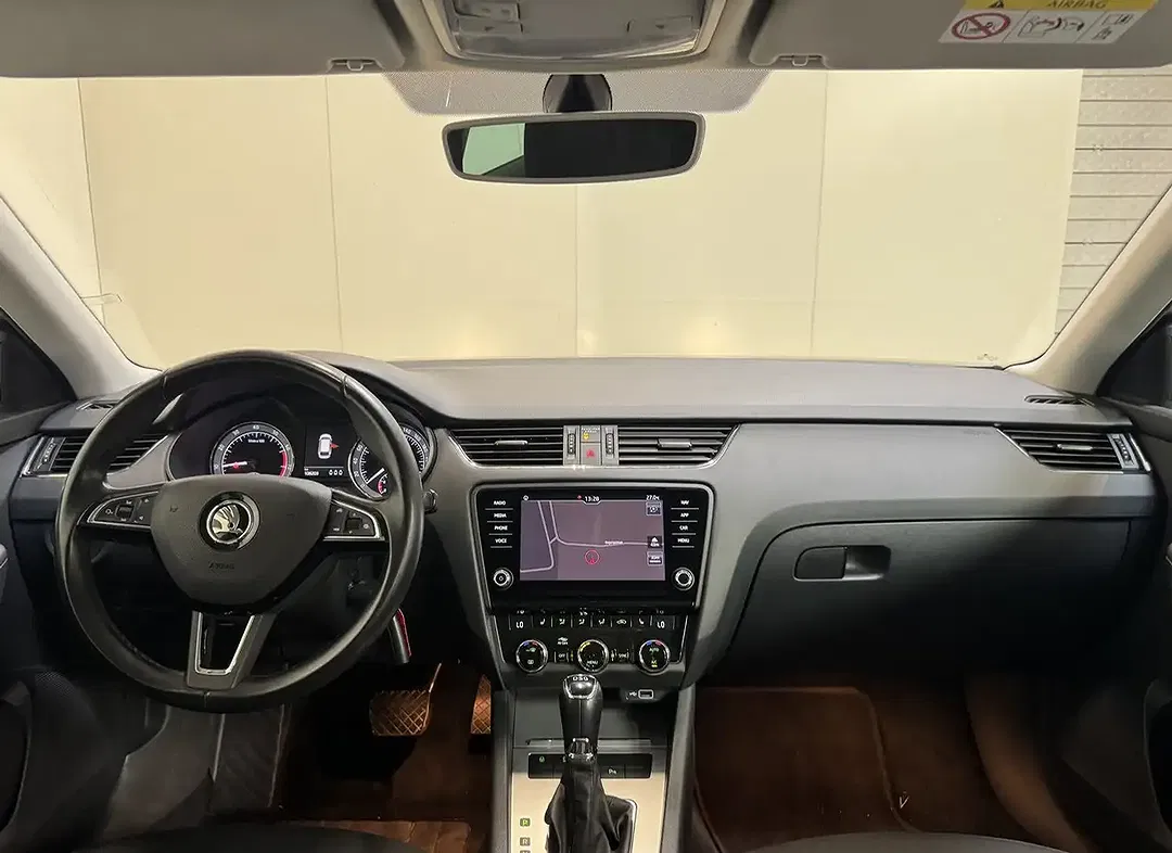 Skoda Octavia - Thumbnail 11