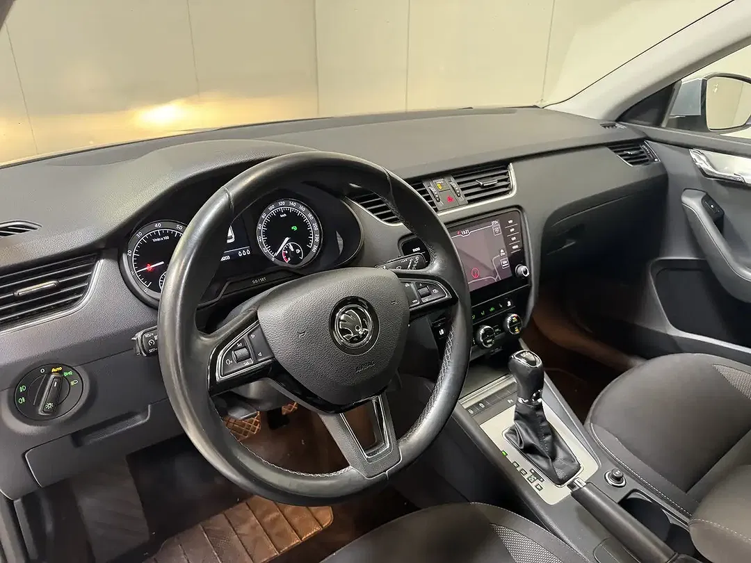 Skoda Octavia - Thumbnail 19