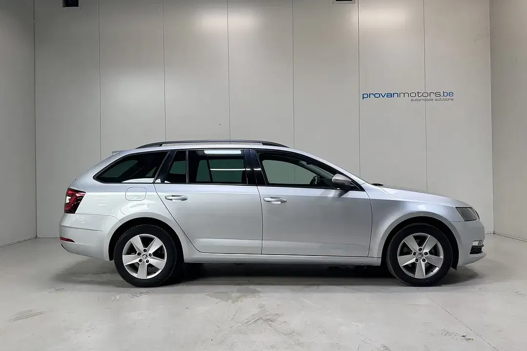 Skoda Octavia - Thumbnail 26
