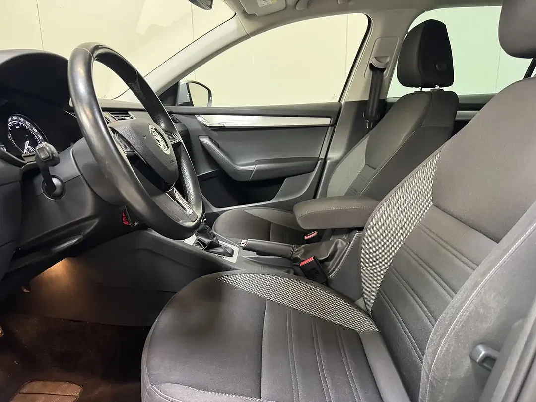 Skoda Octavia - Thumbnail 9