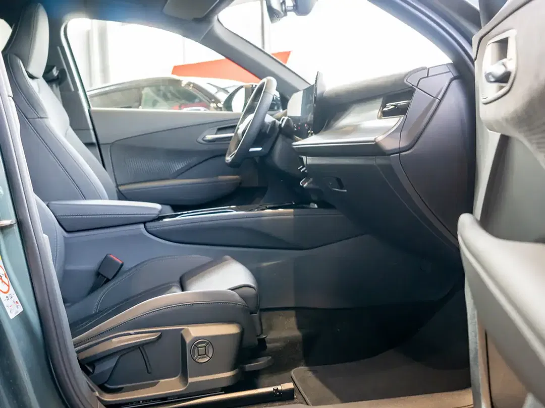 Audi Q3 - Thumbnail 2