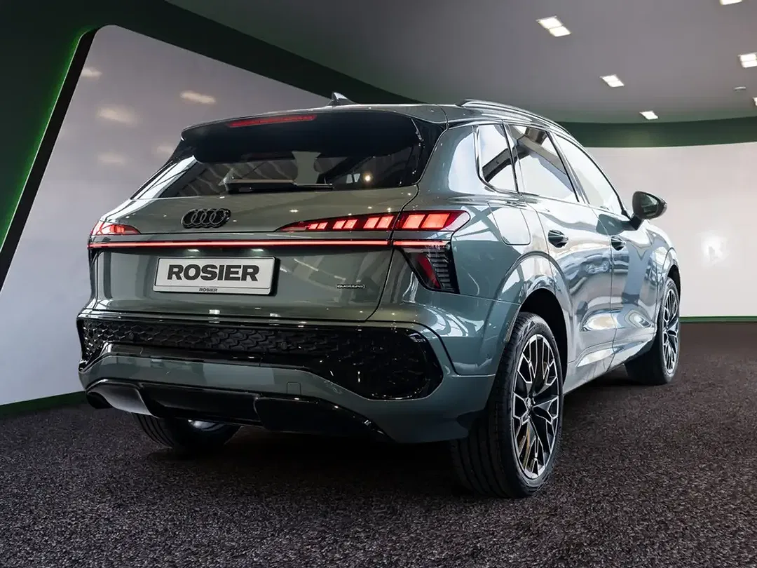 Audi Q3 - Thumbnail 3