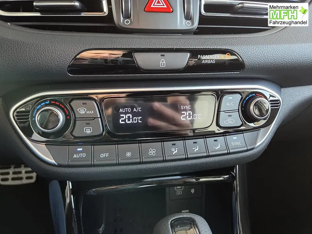 Hyundai i30 - Thumbnail 14