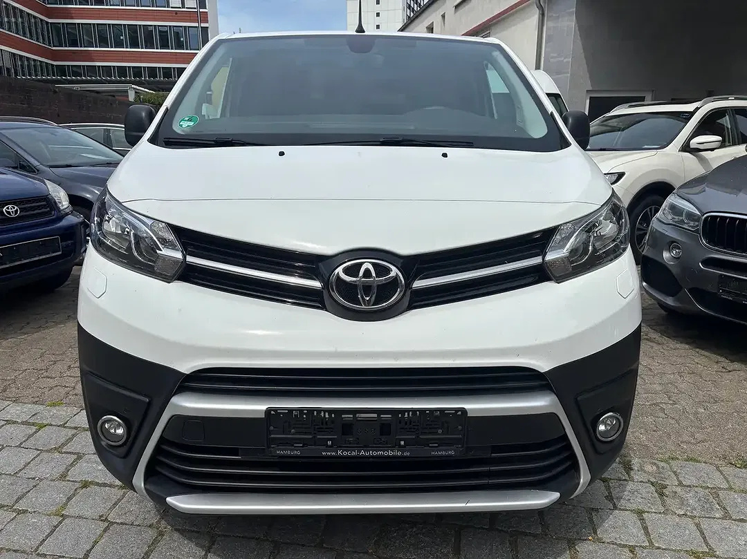 Toyota Proace - Thumbnail 2