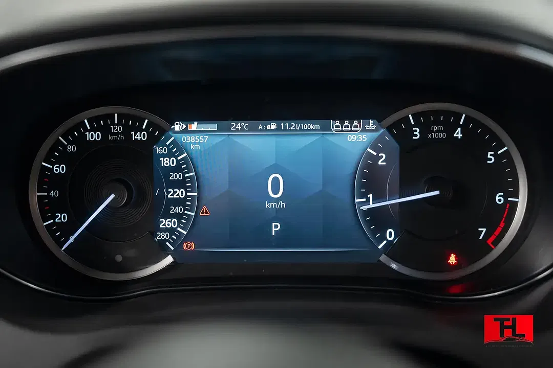 Jaguar E-Pace - Thumbnail 9