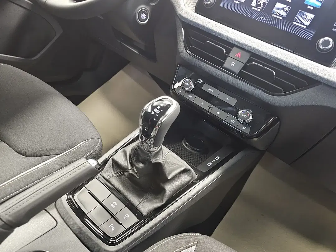 Skoda Kamiq - Thumbnail 11