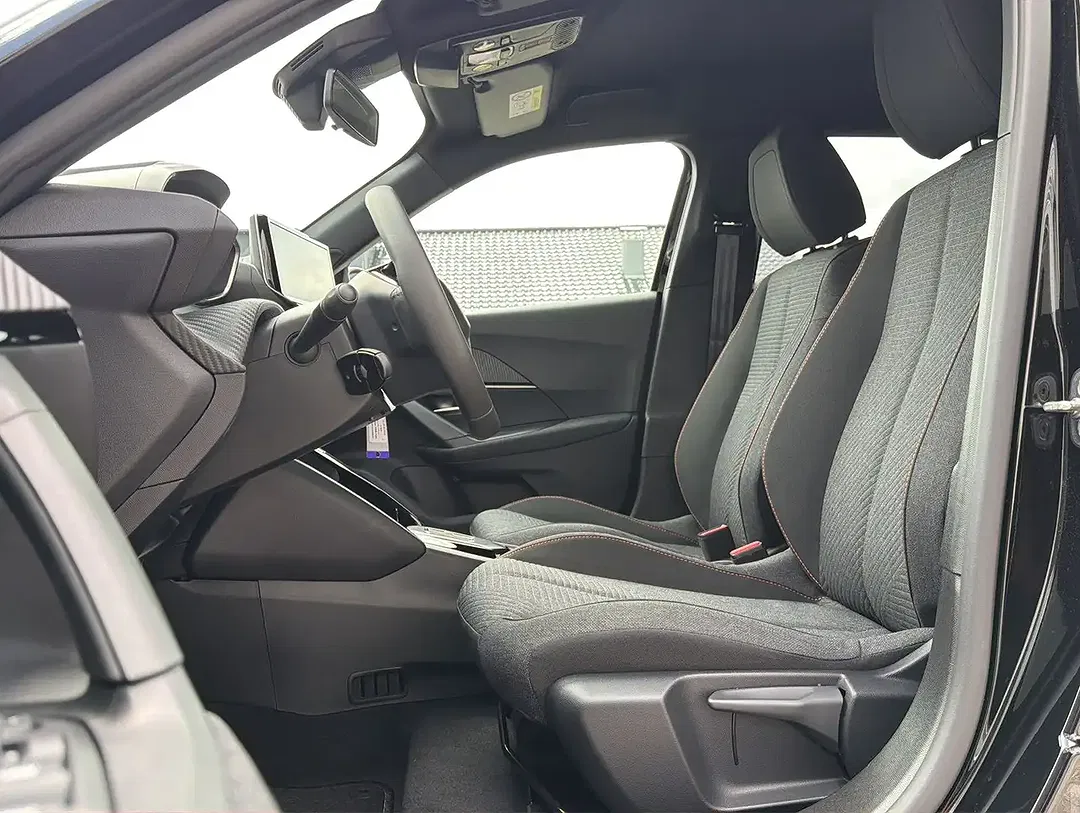 Peugeot 2008 - Thumbnail 13