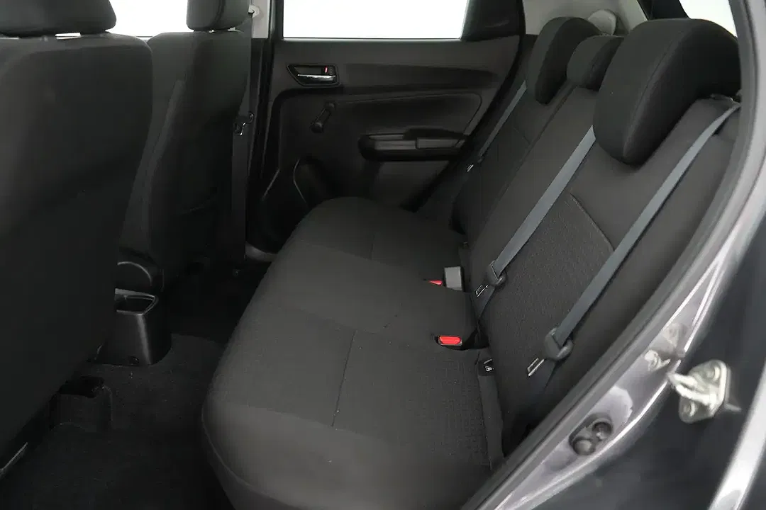 Suzuki Swift - Thumbnail 12